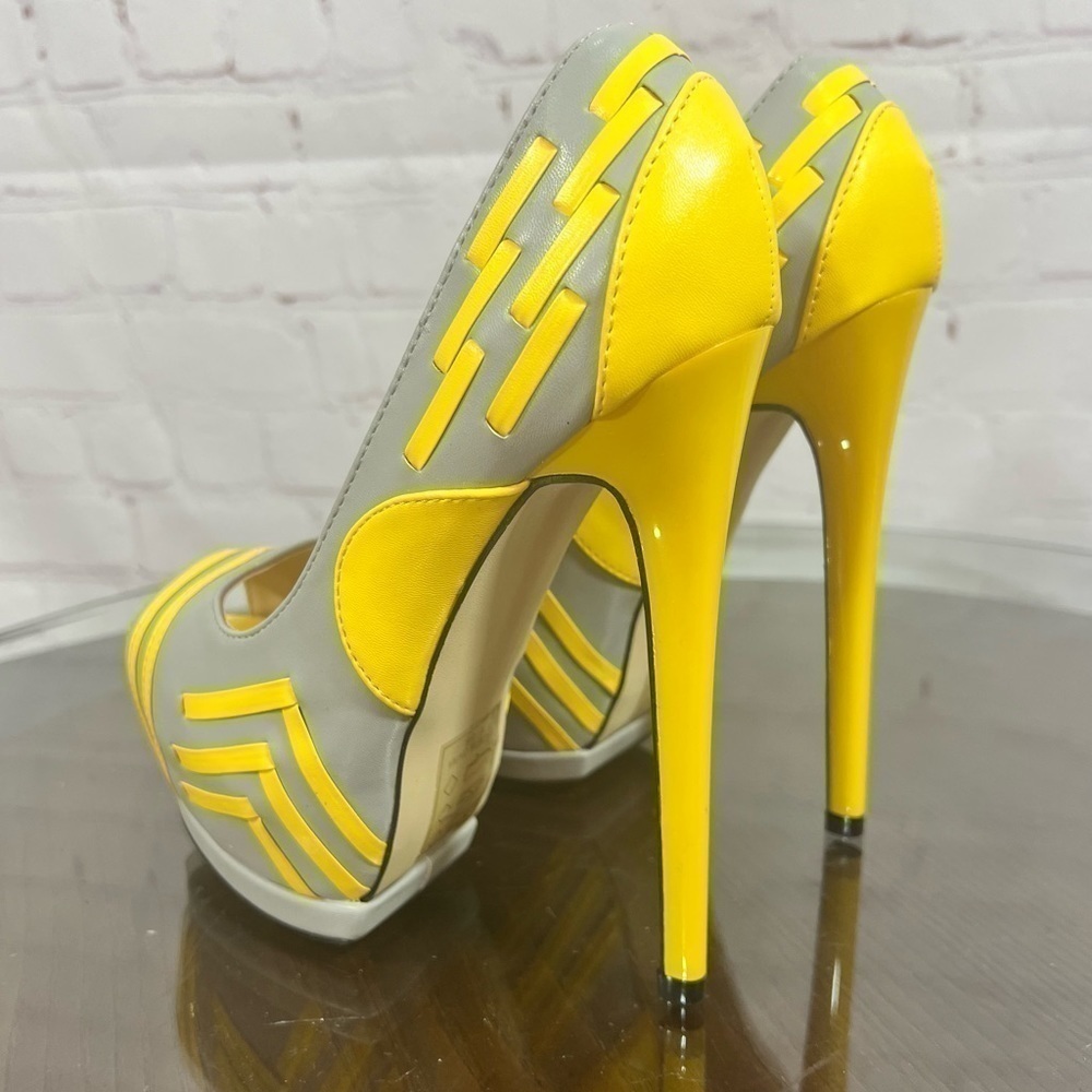 BEAU & ASHE super sexy sky high 6” heels with 2” platforms Yellow & Grey 6 Euc - Picture 14 of 16